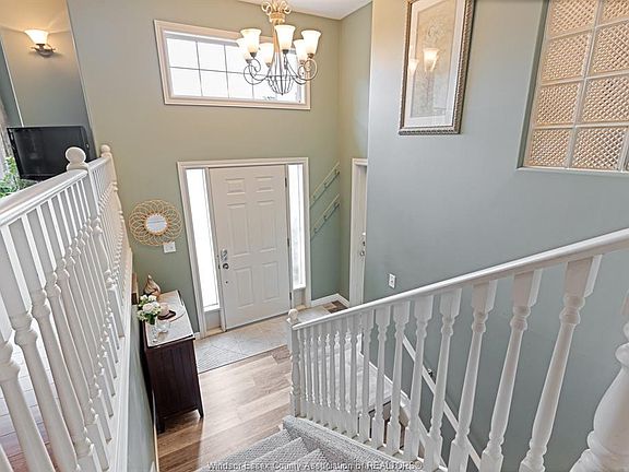 4th image of 141 Railway Ct