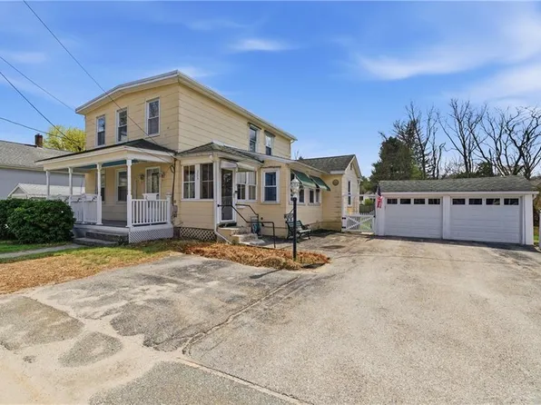 303 Chapel St, Burrillville, RI 02830