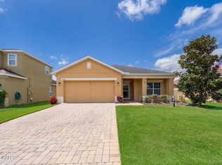 23612 Companero Dr, Sorrento, FL 32776
