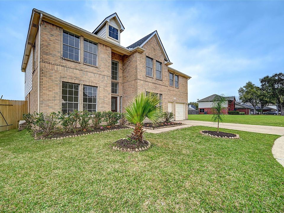 1st image of 11906 Dinosaur Valley Dr