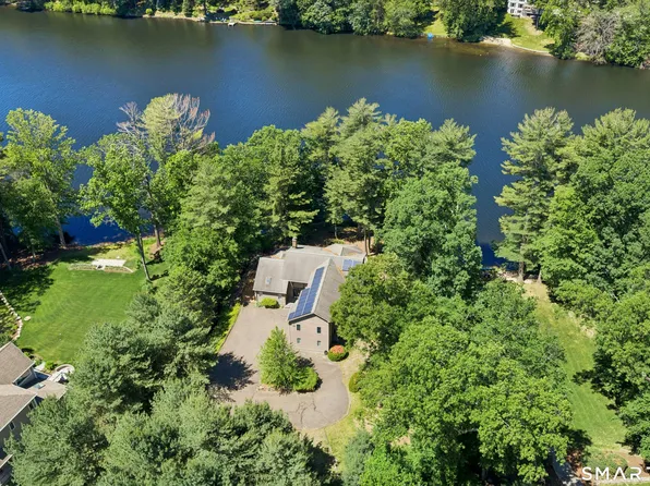 141 Canoe Brook Road, Trumbull, CT 06611