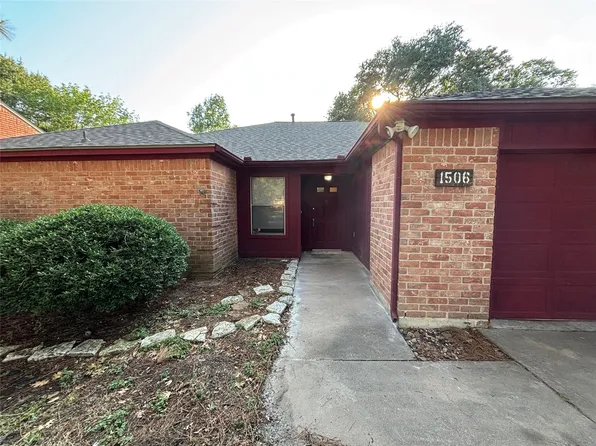 1506 Park Maple Dr, Katy, TX 77450