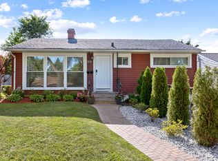 396 McClure Ave, Elgin, IL 60123