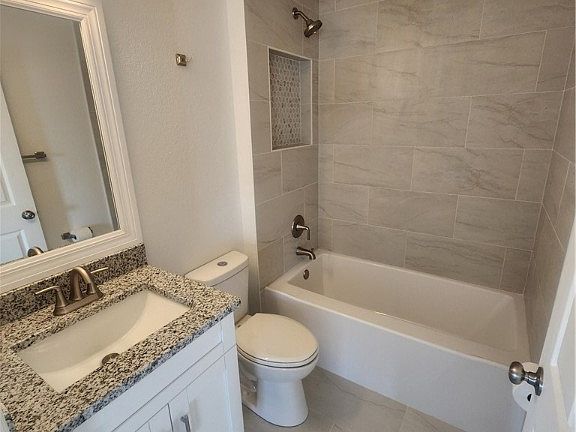 5th image of 605 SE 3rd Terrace Cpe