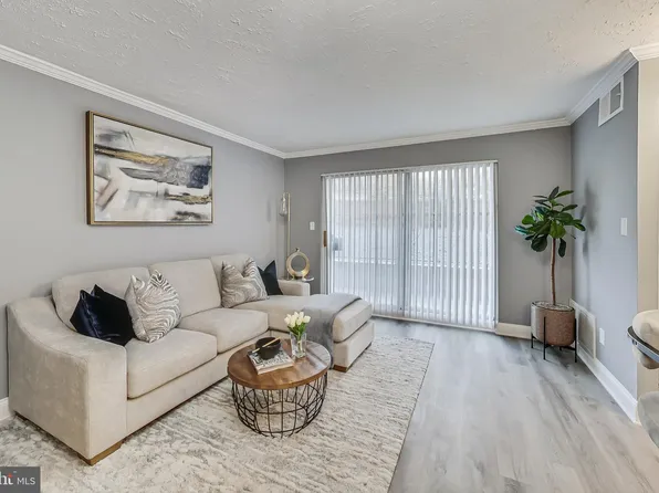 1722 28th St SE APT 103, Washington, DC 20020