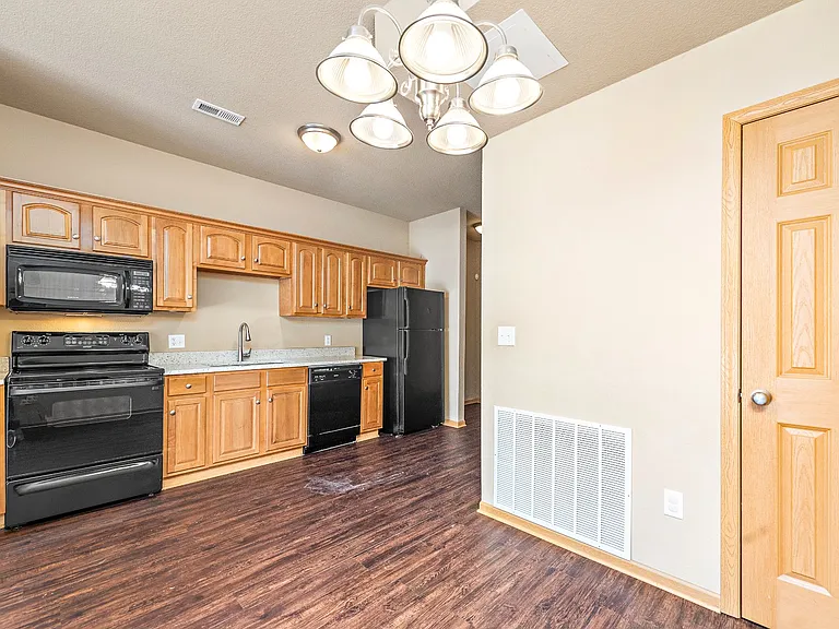 3314 N 103rd Place Edith 10353 #10333-10357 — Photo 35