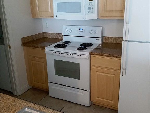 3rd image of 8000 Badura Ave Unit 1083