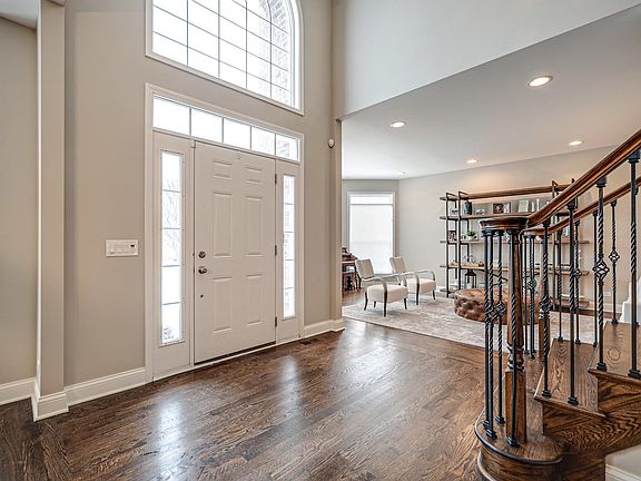 5th image of 348 Victor Ln