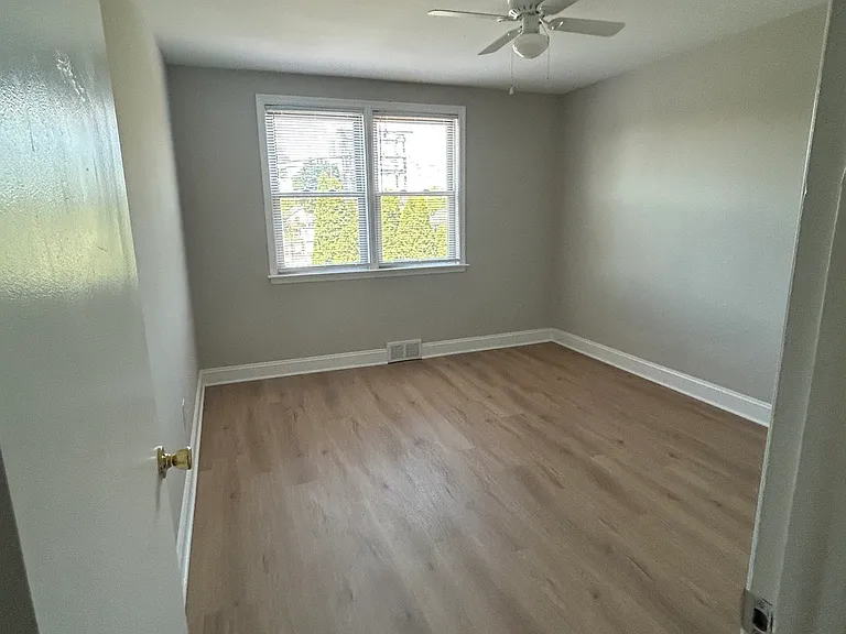 133 Byberry Rd — Photo 10