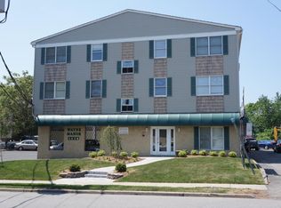 1036 Chancellor Ave APT 8, Maplewood, NJ 07040