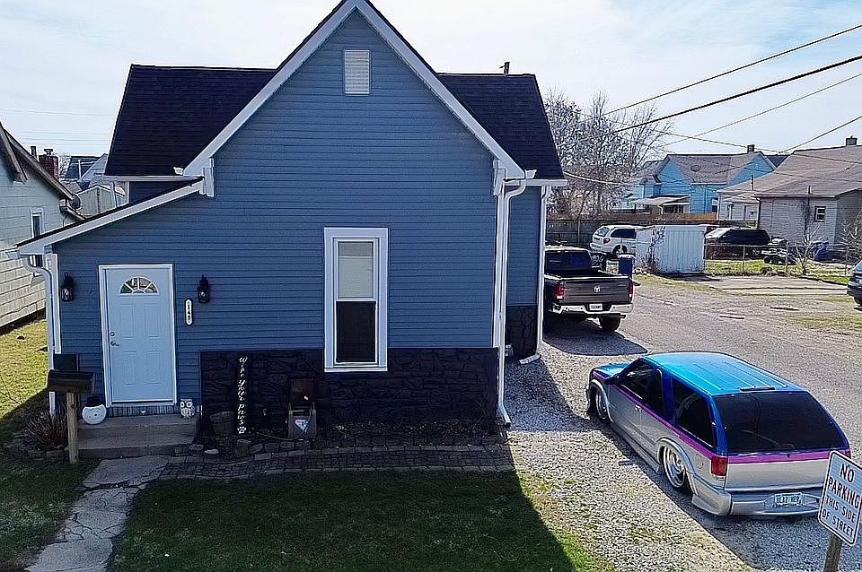1st image of 145 1st St