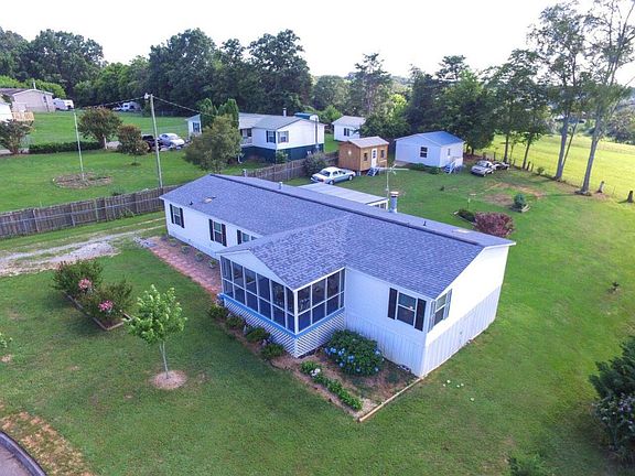 2nd image of 132 Kerri Dr