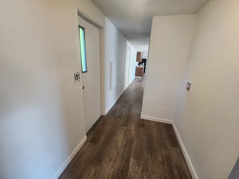 1559 Perry St SE — Photo 11