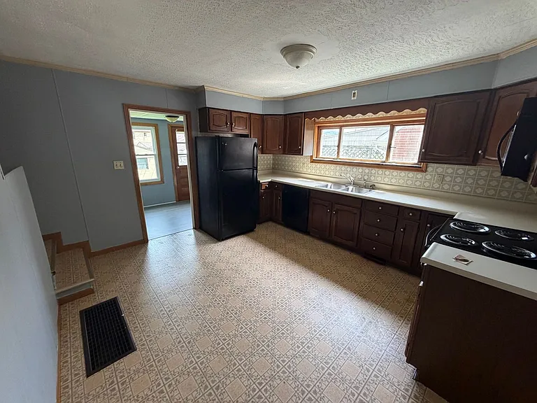 412 Buckeye St — Photo 20