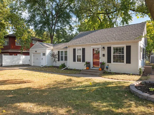 5706 Regent Ave N, Crystal, MN 55429