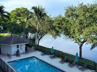 2105 Lavers Cir APT 307, Delray Beach, FL 33444