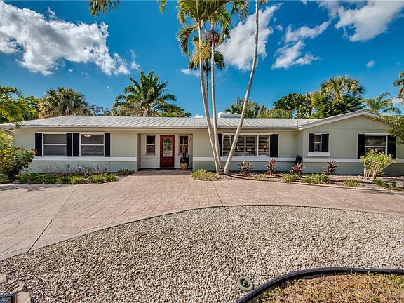 2nd image of 3064 McGregor Blvd