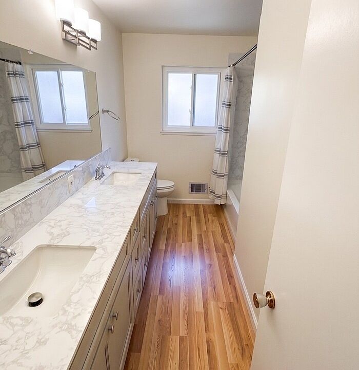 1st image of 2568 Glen Heather Dr