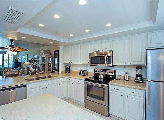 3rd image of 979 E Gulf Dr #D434