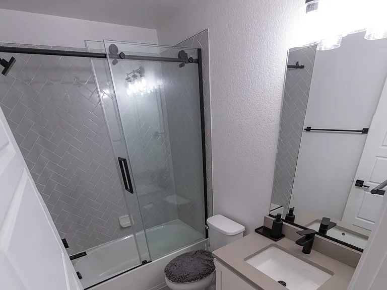 2034 S Holly St — Photo 28