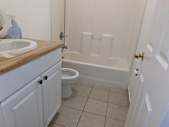 4th image of 1335 W 2nd St APT 105