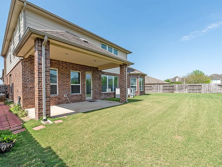 4607 Rockton Hills Ln — Photo 47