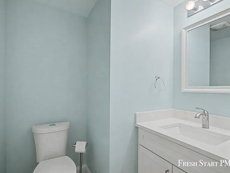 4051 Rivertown Ln SW — Photo 16