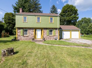 553 Elmgrove Rd, Rochester, NY 14606