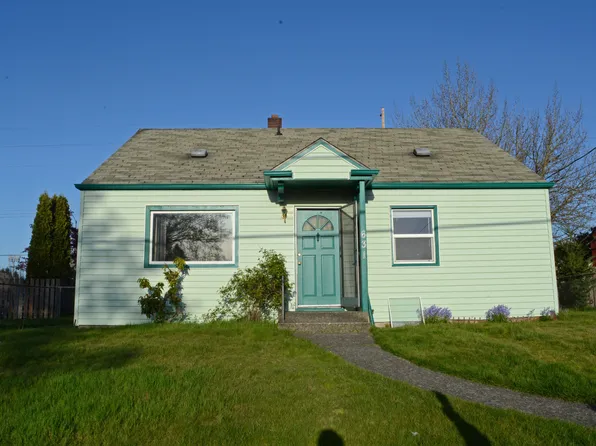 631 N Hawthorne St, Tacoma, WA 98406