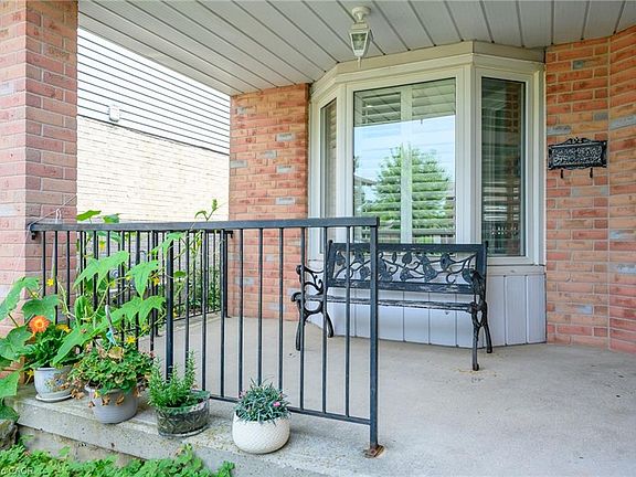 5th image of 245 Acadia Dr
