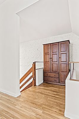 5th image of 442 Pacific St #1