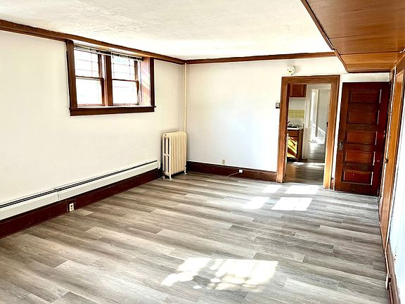 5th image of 3952 Aldrich Ave S #5