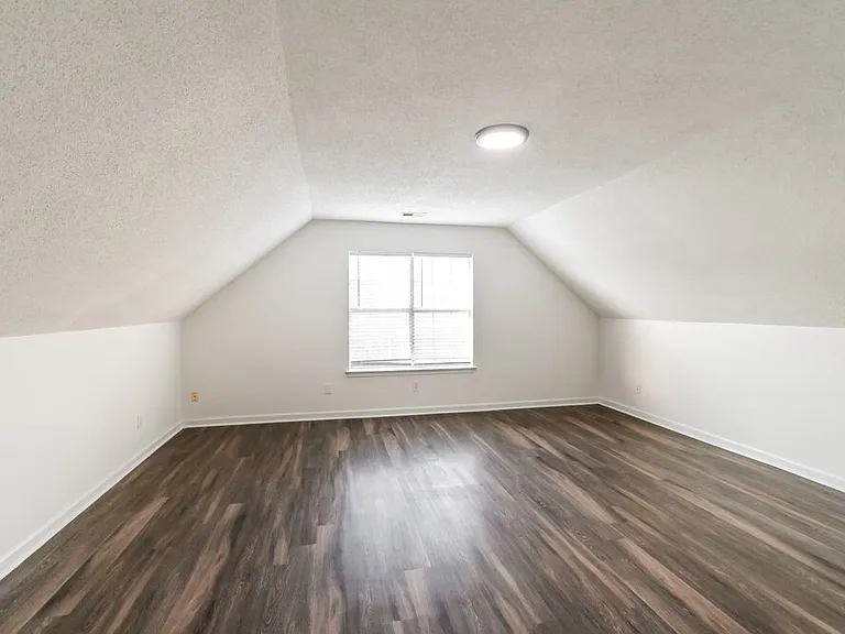 7159 Creekside Dr — Photo 15