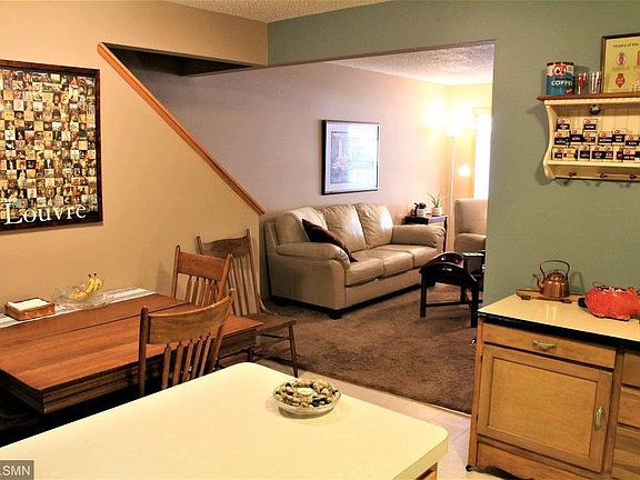 5th image of 7943 Forest Blvd APT J