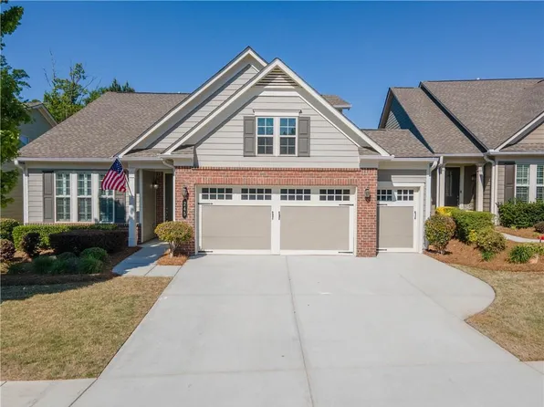 245 Spruce Pine Cir, Peachtree City, GA 30269