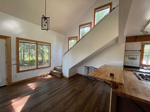 4th image of 860 S Century Dr