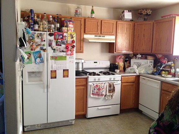 3rd image of 1410 Pioneer Dr
