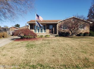 7011 Uranus Dr, Louisville, KY 40258