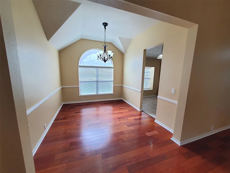 2502 Suncreek Ln — Photo 7