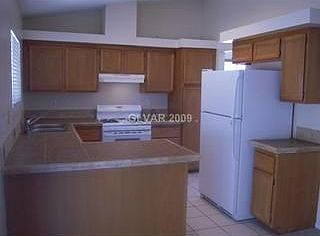 2nd image of 825 Bergamont Dr