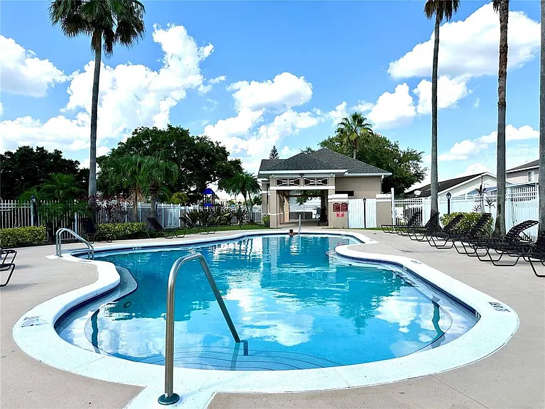 1116 Timberbend Cir — Photo 37