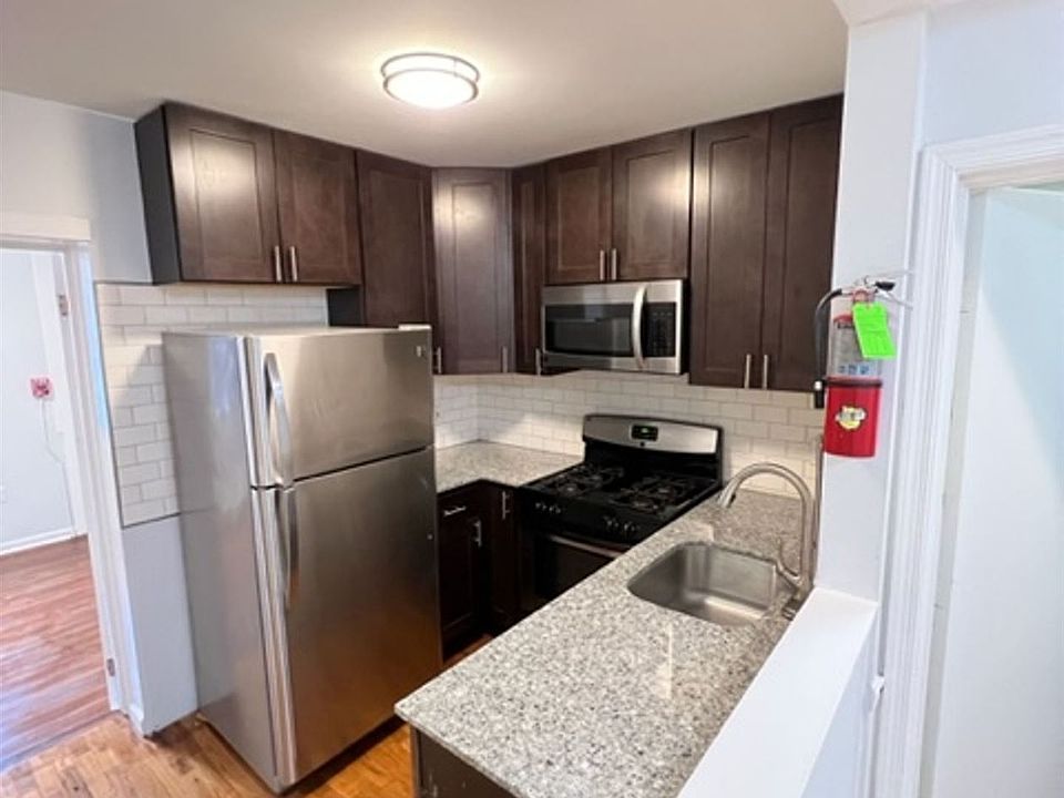 1st image of 133 Northampton St #3L