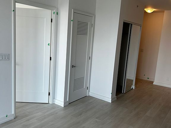 4th image of 75 James St S #2204