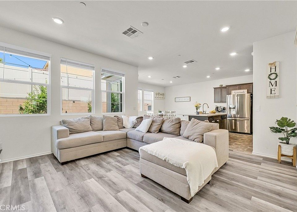 1st image of 17161 Gray Pine Pl