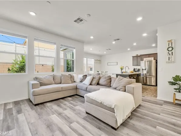 17161 Gray Pine Pl, San Bernardino, CA 92407