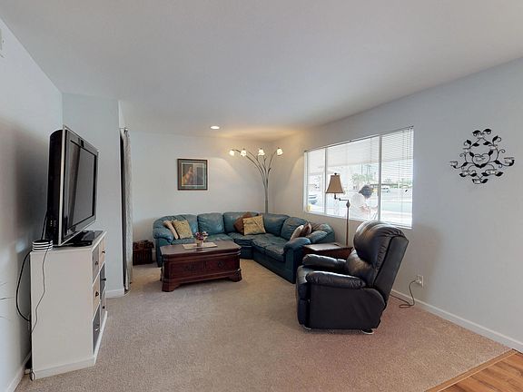 3rd image of 10728 W Sun City Blvd