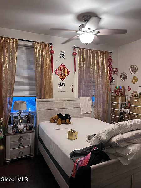 3rd image of 571-573 1st Street