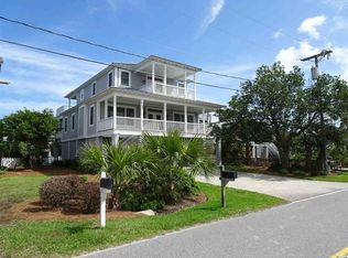 425 Sportsman Dr, Pawleys Island, SC 29585