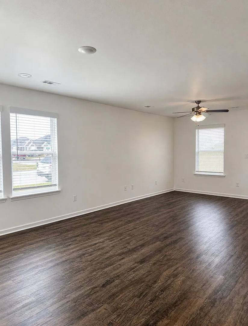 424 & 426 Alex Jordan Dr — Photo 3