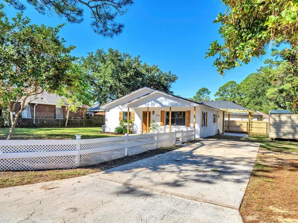 1752 Hopper St, Niceville, FL 32578